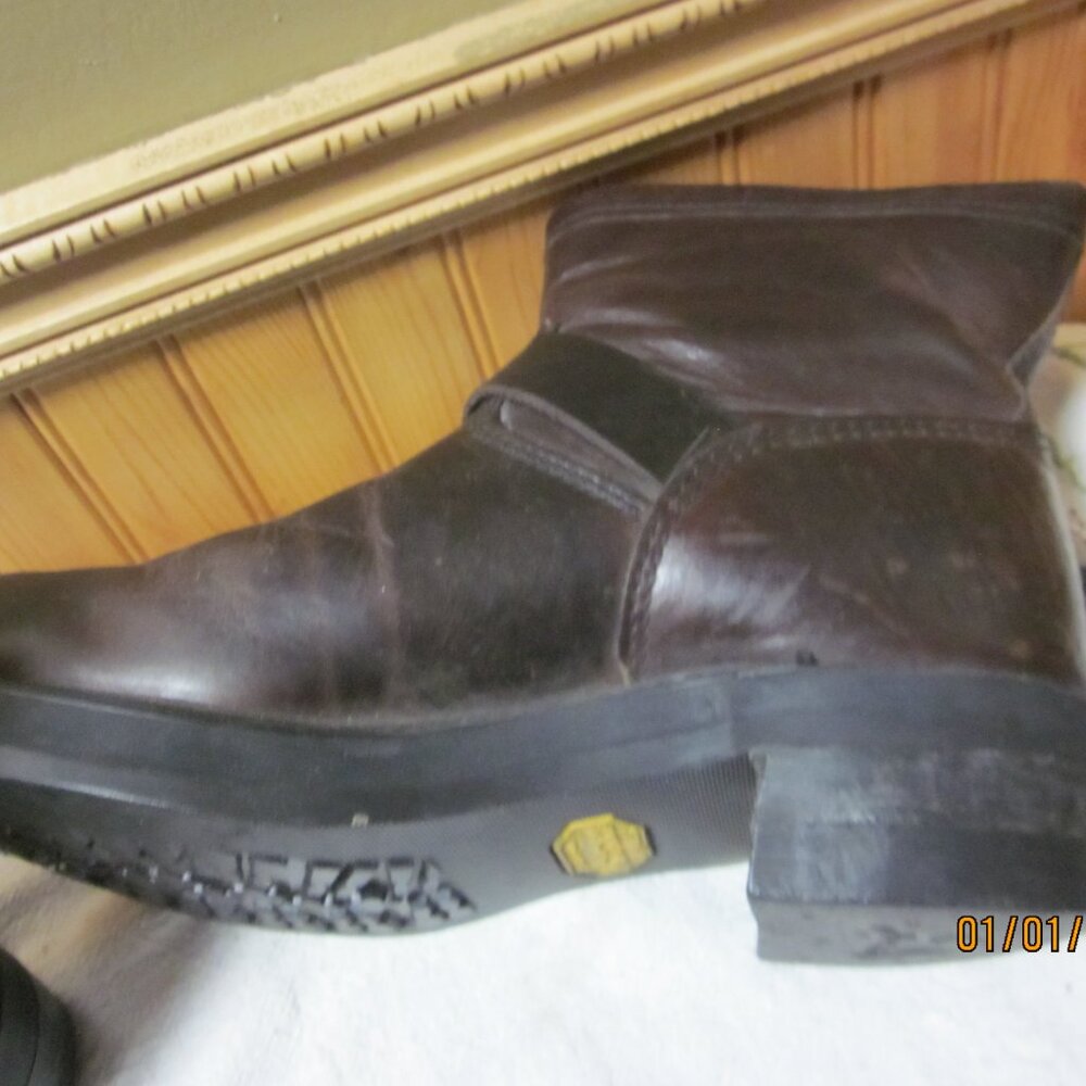 Ladies Vtg Georgia Leather engineer biker boots brown buckle side vibram sole 11 - Picture 9 of 10